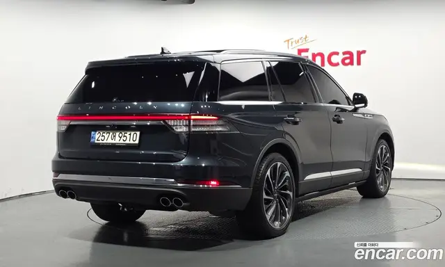 Lincoln Aviator, 2022, 75 585 км Lincoln Aviator, 2022, 75 585 км