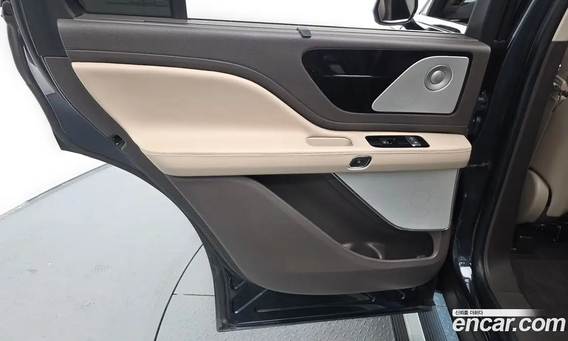 Lincoln Aviator 2022 3.0 автомат (гидро), фото 14 Lincoln Aviator 2022 3.0 автомат (гидро), фото 14