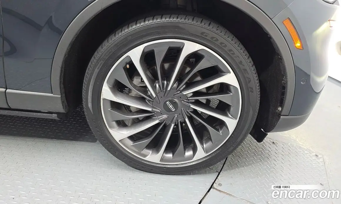 Lincoln Aviator 2022 3.0 автомат (гидро), фото 6 Lincoln Aviator 2022 3.0 автомат (гидро), фото 6