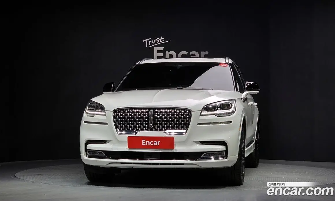 Lincoln Aviator 2023 3.0 автомат (гидро), фото 3 Lincoln Aviator 2023 3.0 автомат (гидро), фото 3