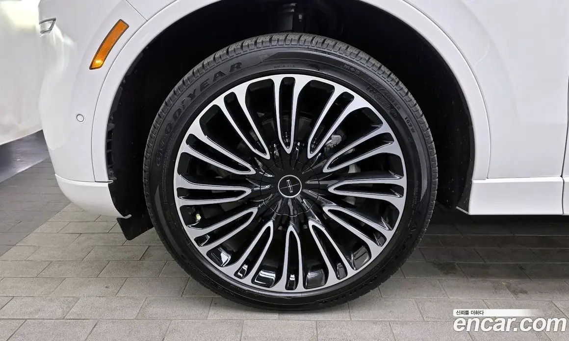 Lincoln Aviator 2023 3.0 автомат (гидро), фото 5 Lincoln Aviator 2023 3.0 автомат (гидро), фото 5