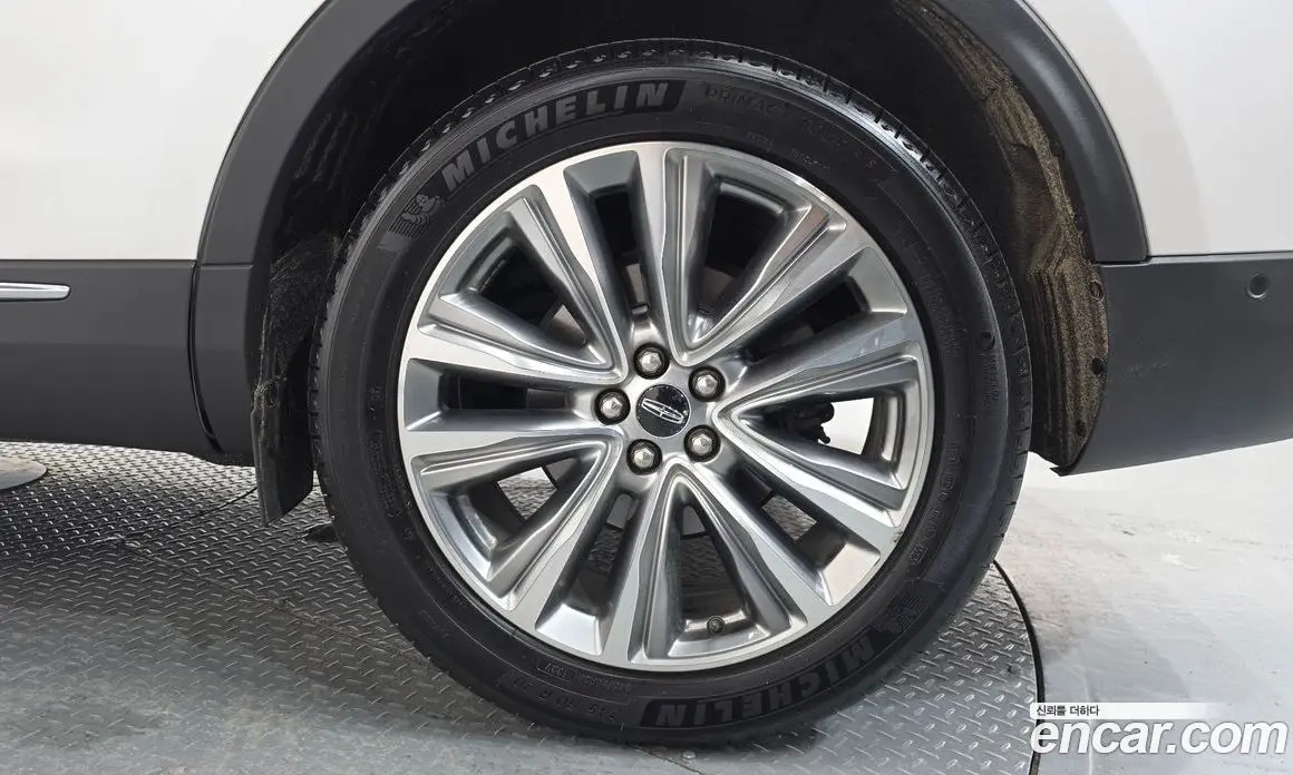 Lincoln MKX 2018 2.7 автомат (гидро), фото 7 Lincoln MKX 2018 2.7 автомат (гидро), фото 7