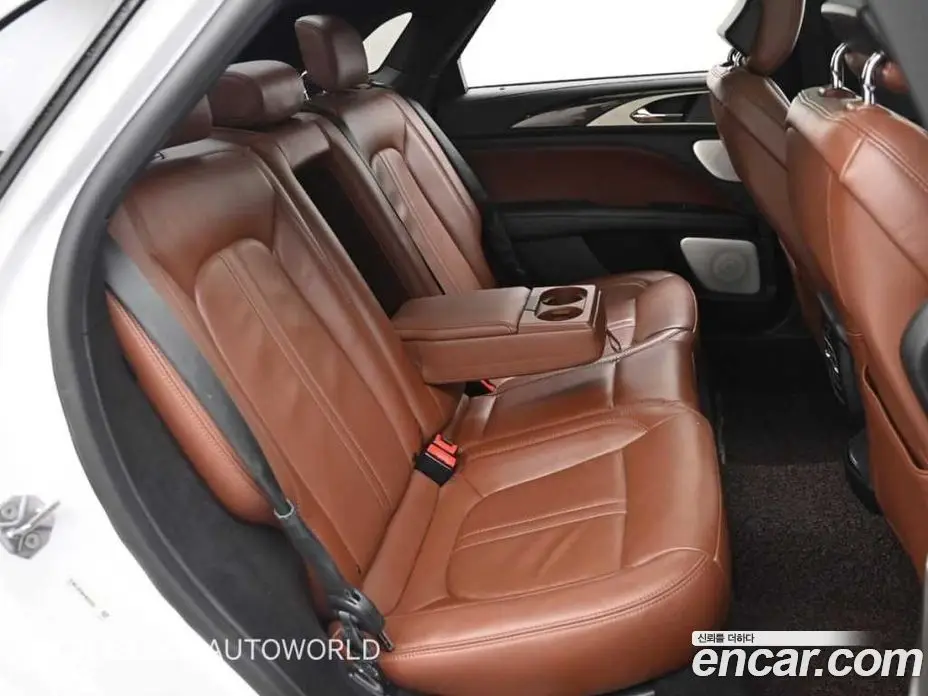 Lincoln MKZ 2019 2.0 автомат (гидро), фото 12 Lincoln MKZ 2019 2.0 автомат (гидро), фото 12
