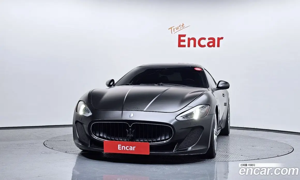 Maserati GranTurismo 2015 4.7 автомат (гидро), фото 3 Maserati GranTurismo 2015 4.7 автомат (гидро), фото 3