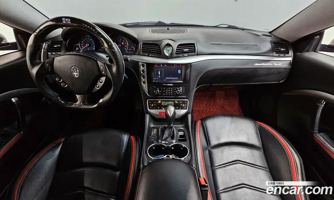 Maserati GranTurismo 2015 4.7 автомат (гидро), фото 7 Maserati GranTurismo 2015 4.7 автомат (гидро), фото 7
