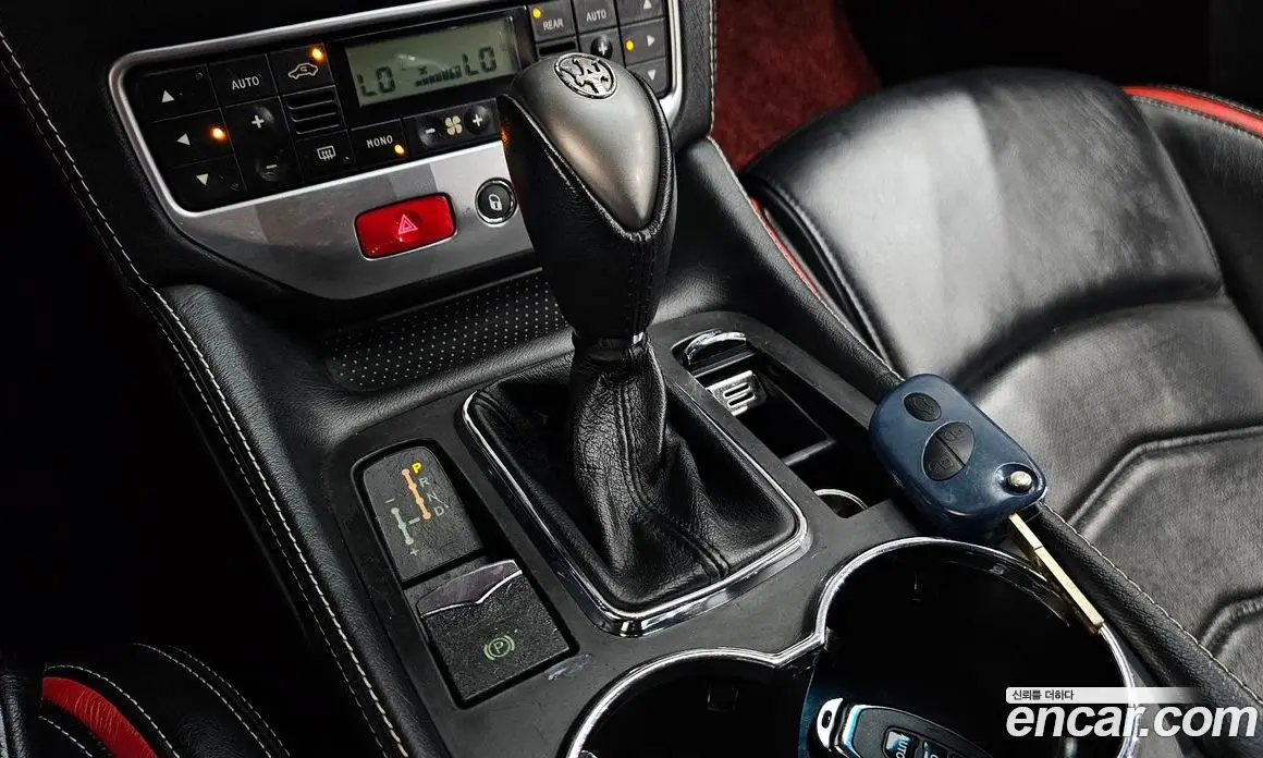 Maserati GranTurismo 2015 4.7 автомат (гидро), фото 9 Maserati GranTurismo 2015 4.7 автомат (гидро), фото 9