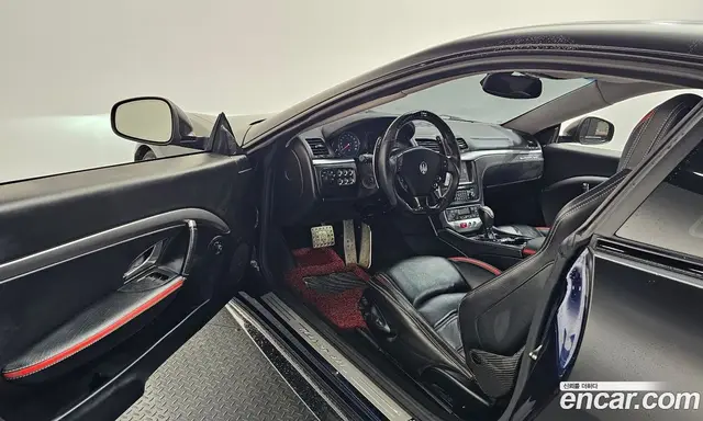 Maserati GranTurismo 2015 4.7 автомат (гидро), миниатюра 10 Maserati GranTurismo 2015 4.7 автомат (гидро), миниатюра 10