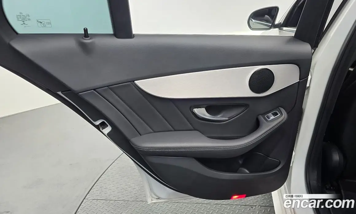 Mercedes-Benz C-Class 2020 2.0 автомат (гидро), фото 15