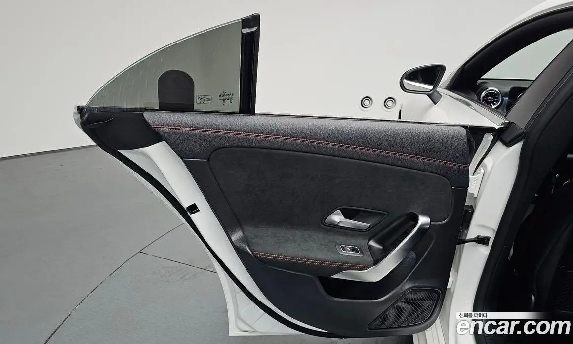 Mercedes-Benz CLA-Class 2025 2.0 автомат (гидро), фото 14