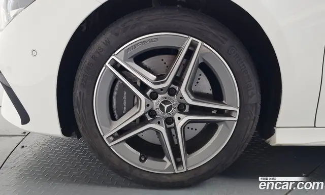 Mercedes-Benz CLA-Class 2025 2.0 автомат (гидро), миниатюра 4