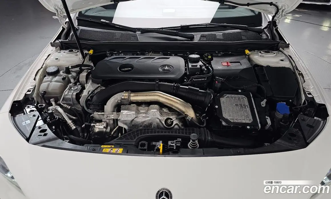 Mercedes-Benz CLA-Class 2025 2.0 автомат (гидро), фото 5
