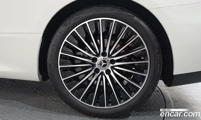 Mercedes-Benz CLE-Class 2025 2.0 автомат (гидро), миниатюра 7
