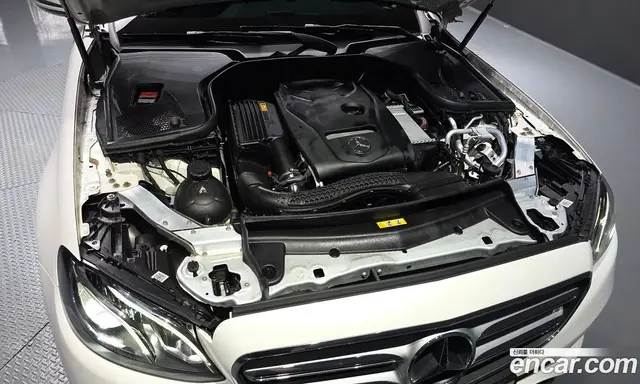 Mercedes-Benz E-Class 2018 2.0 автомат (гидро), миниатюра 6 Mercedes-Benz E-Class 2018 2.0 автомат (гидро), миниатюра 6