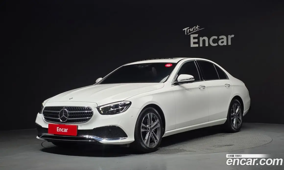 Mercedes-Benz E-Class 2023 2.0 автомат (гидро), фото 1 Mercedes-Benz E-Class 2023 2.0 автомат (гидро), фото 1