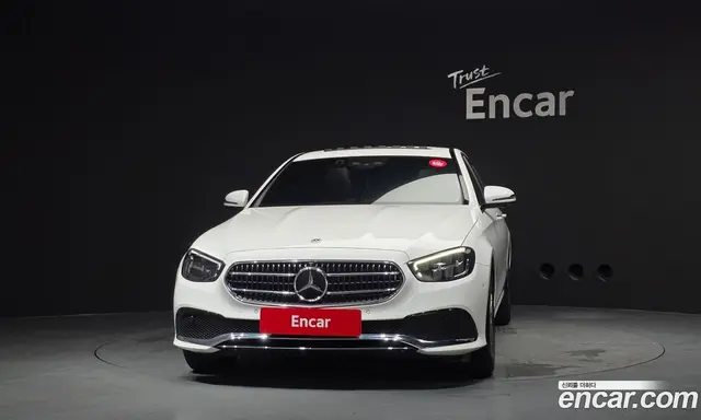 Mercedes-Benz E-Class 2023 2.0 автомат (гидро), миниатюра 3 Mercedes-Benz E-Class 2023 2.0 автомат (гидро), миниатюра 3