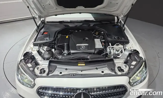 Mercedes-Benz E-Class 2023 2.0 автомат (гидро), миниатюра 6 Mercedes-Benz E-Class 2023 2.0 автомат (гидро), миниатюра 6
