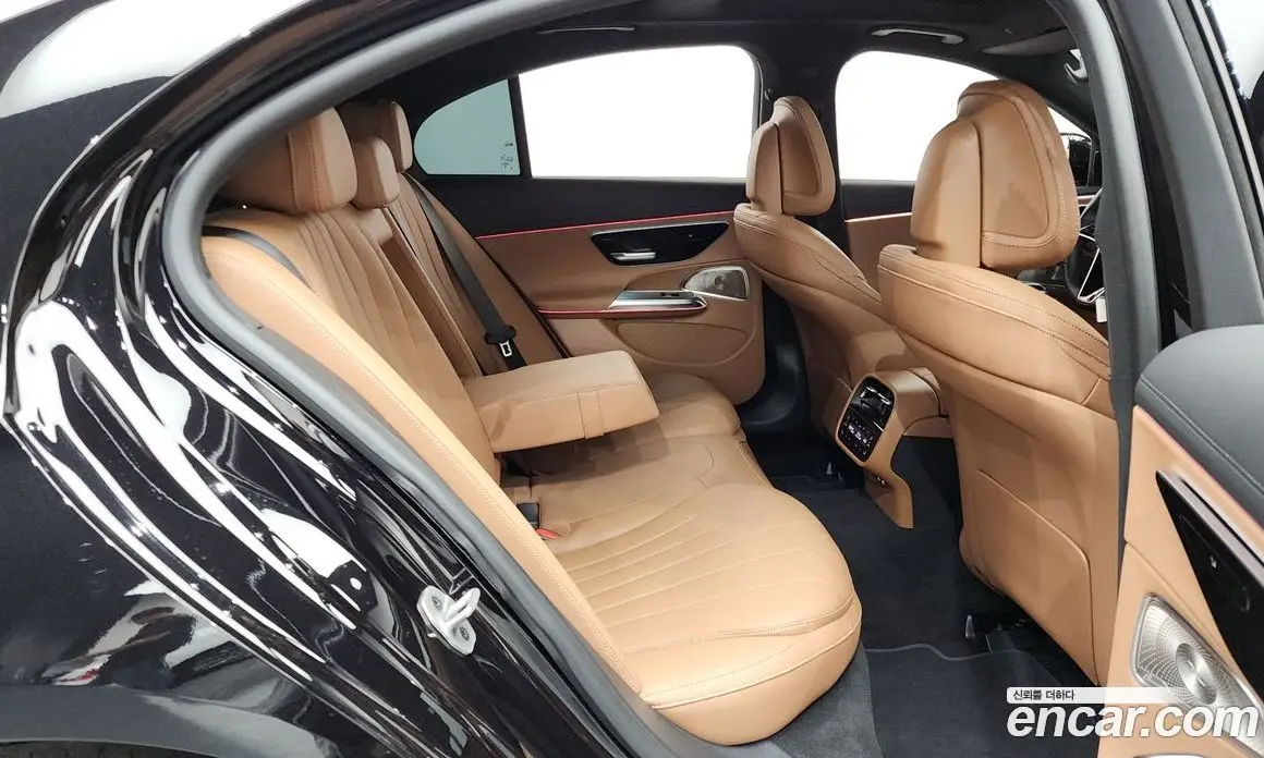 Mercedes-Benz E-Class 2024 3.0 автомат (гидро), фото 17