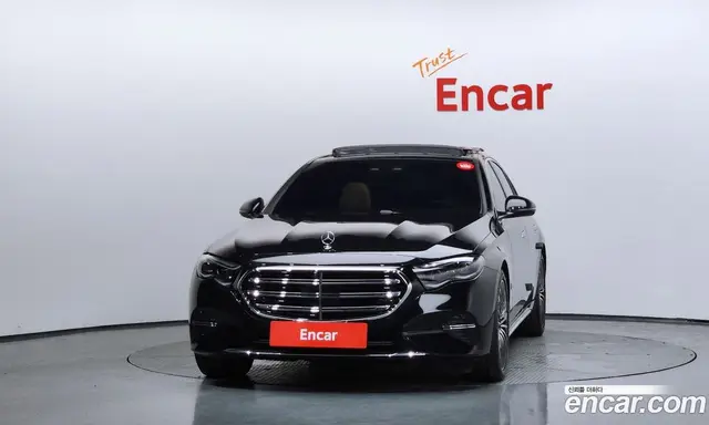 Mercedes-Benz E-Class 2024 3.0 автомат (гидро), миниатюра 3