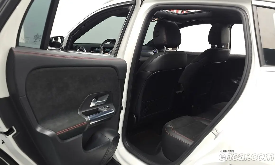 Mercedes-Benz GLA-Class 2020 2.0 автомат (гидро), фото 16