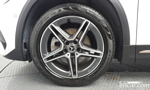 Mercedes-Benz GLA-Class 2020 2.0 автомат (гидро), миниатюра 4