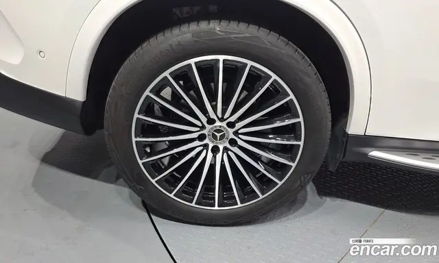 Mercedes-Benz GLC-Class 2024 2.0 автомат (гидро), миниатюра 4 Mercedes-Benz GLC-Class 2024 2.0 автомат (гидро), миниатюра 4