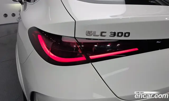 Mercedes-Benz GLC-Class 2024 2.0 автомат (гидро), миниатюра 8 Mercedes-Benz GLC-Class 2024 2.0 автомат (гидро), миниатюра 8