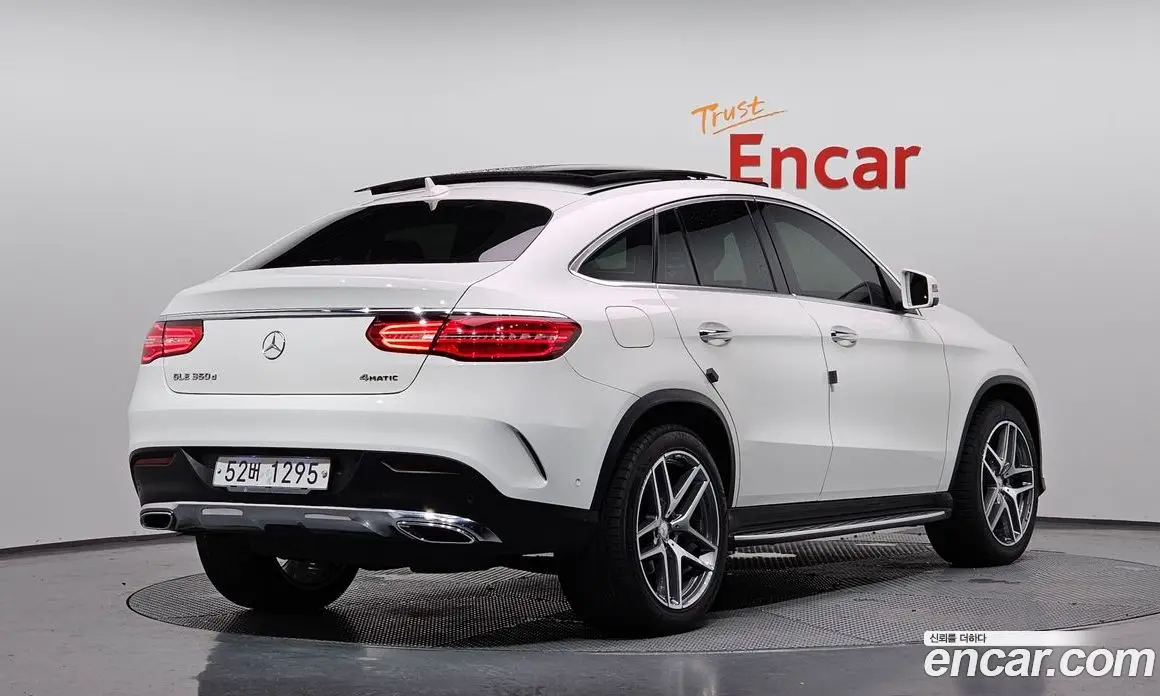 Mercedes-Benz GLE-Class 2017 3.0 автомат (гидро), фото 2 Mercedes-Benz GLE-Class 2017 3.0 автомат (гидро), фото 2