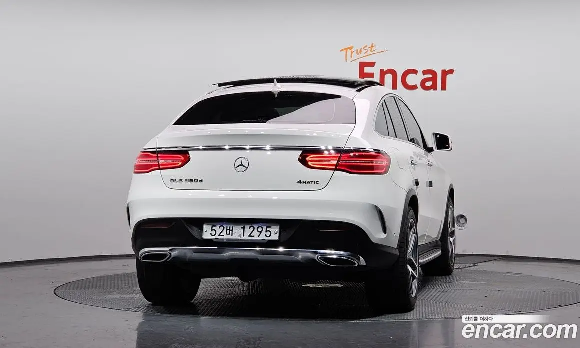 Mercedes-Benz GLE-Class 2017 3.0 автомат (гидро), фото 4 Mercedes-Benz GLE-Class 2017 3.0 автомат (гидро), фото 4