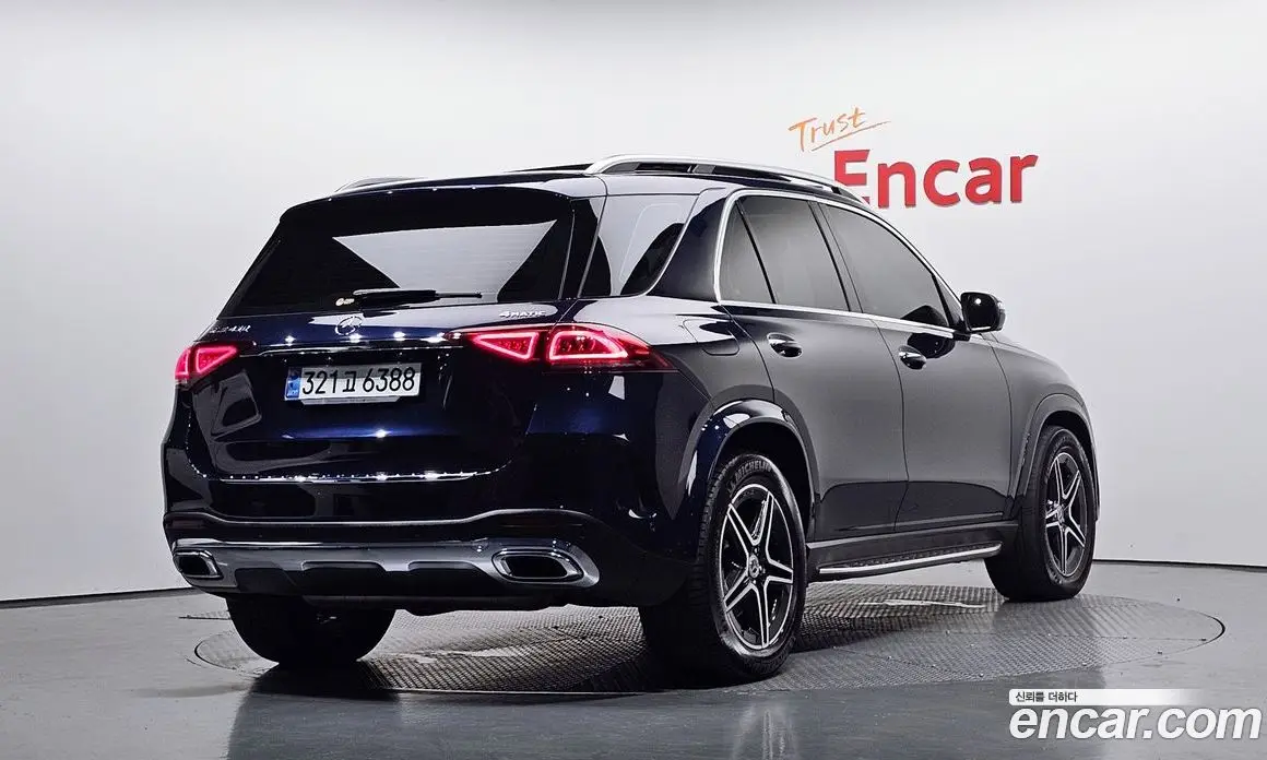 Mercedes-Benz GLE-Class 2020 3.0 автомат (гидро), фото 1 Mercedes-Benz GLE-Class 2020 3.0 автомат (гидро), фото 1