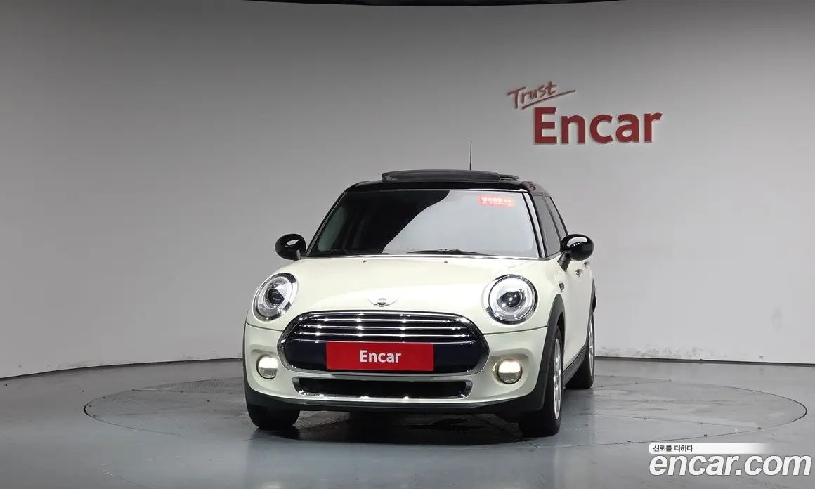 Mini Cooper 2015 1.5 автомат (гидро), фото 2 Mini Cooper 2015 1.5 автомат (гидро), фото 2