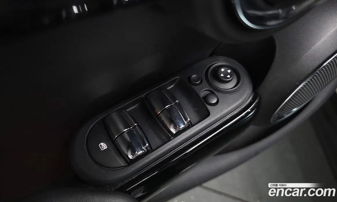 Mini Cooper 2015 1.5 автомат (гидро), фото 27 Mini Cooper 2015 1.5 автомат (гидро), фото 27