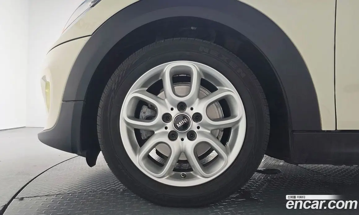 Mini Cooper 2015 1.5 автомат (гидро), фото 4 Mini Cooper 2015 1.5 автомат (гидро), фото 4