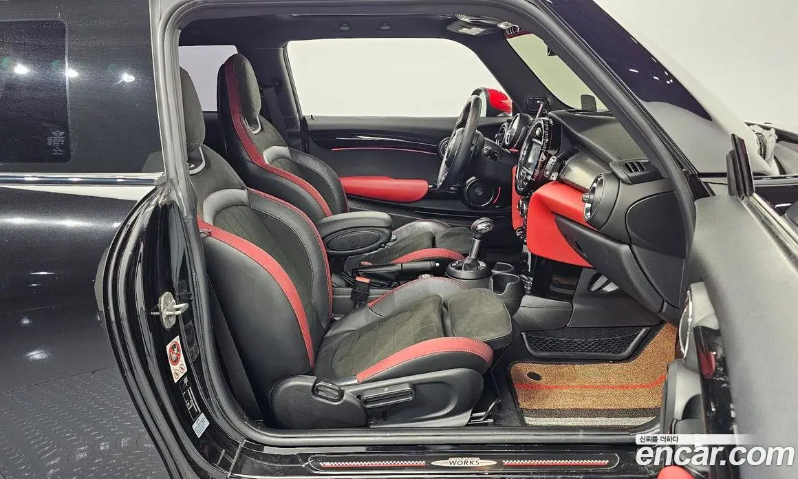 Mini Cooper 2017 2.0 автомат (гидро), фото 16 Mini Cooper 2017 2.0 автомат (гидро), фото 16