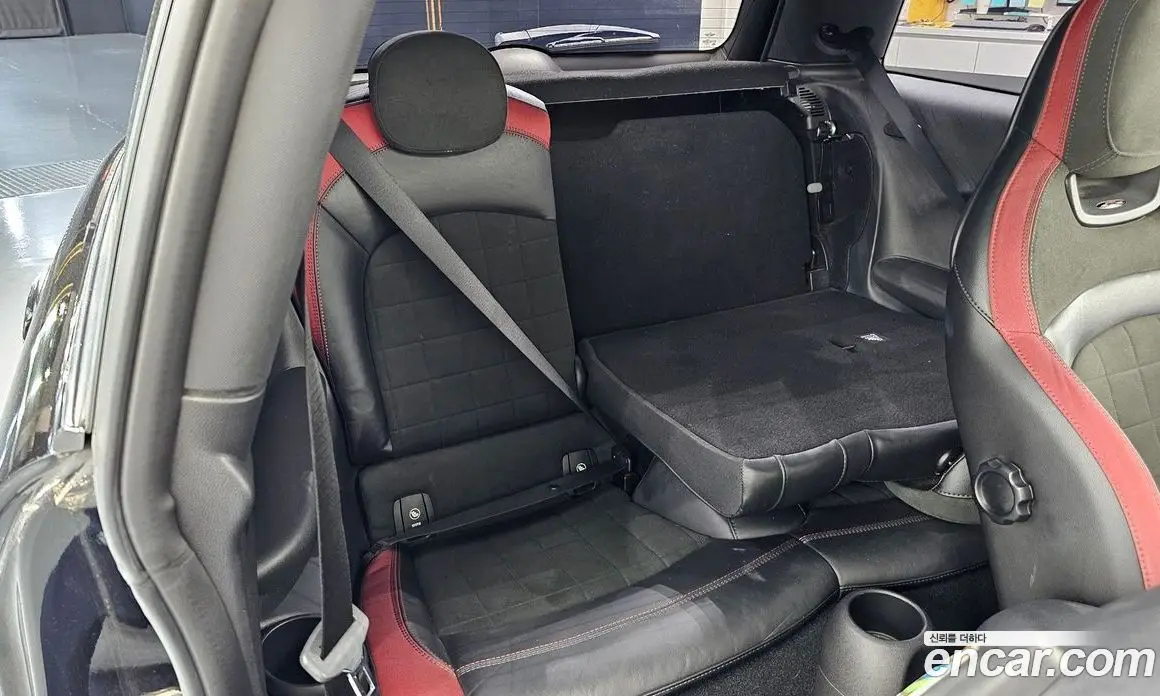 Mini Cooper 2017 2.0 автомат (гидро), фото 17 Mini Cooper 2017 2.0 автомат (гидро), фото 17