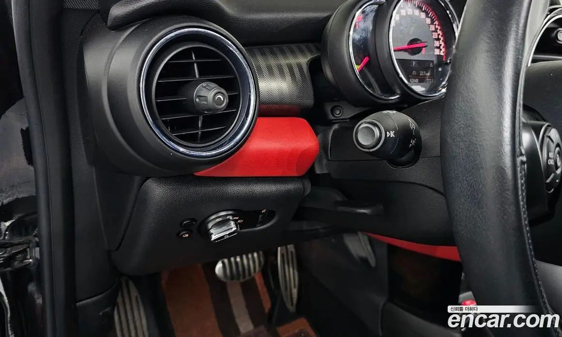 Mini Cooper 2017 2.0 автомат (гидро), фото 22 Mini Cooper 2017 2.0 автомат (гидро), фото 22
