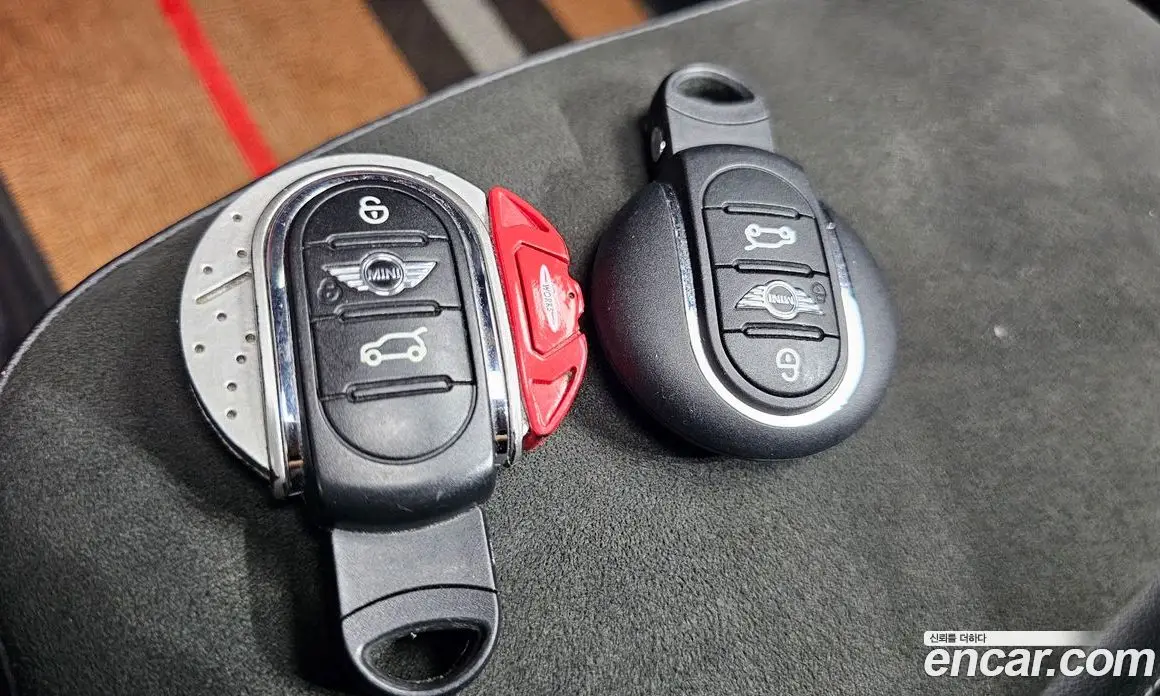 Mini Cooper 2017 2.0 автомат (гидро), фото 28 Mini Cooper 2017 2.0 автомат (гидро), фото 28