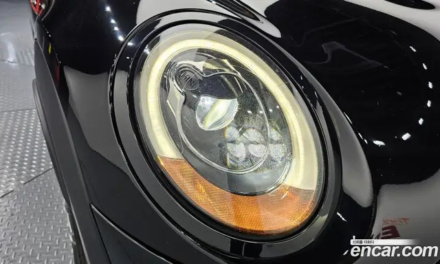 Mini Cooper 2017 2.0 автомат (гидро), миниатюра 7 Mini Cooper 2017 2.0 автомат (гидро), миниатюра 7