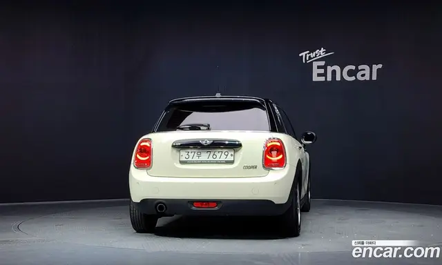 Mini Cooper 2018 1.5 автомат (гидро), миниатюра 4 Mini Cooper 2018 1.5 автомат (гидро), миниатюра 4