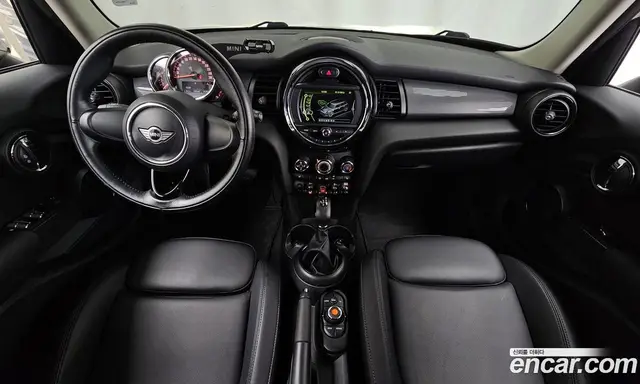 Mini Cooper 2018 1.5 автомат (гидро), миниатюра 7 Mini Cooper 2018 1.5 автомат (гидро), миниатюра 7