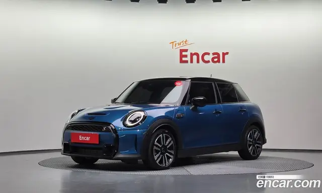 Mini Cooper 2024 2.0 автомат (гидро), миниатюра 1