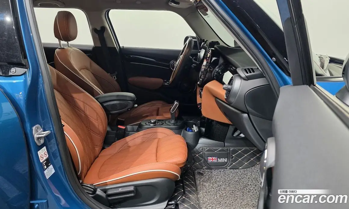 Mini Cooper 2024 2.0 автомат (гидро), фото 11