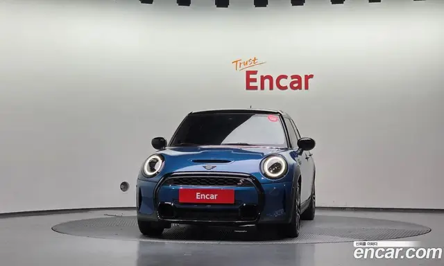 Mini Cooper 2024 2.0 автомат (гидро), миниатюра 3