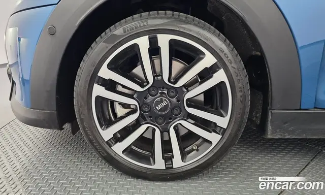 Mini Cooper 2024 2.0 автомат (гидро), миниатюра 5