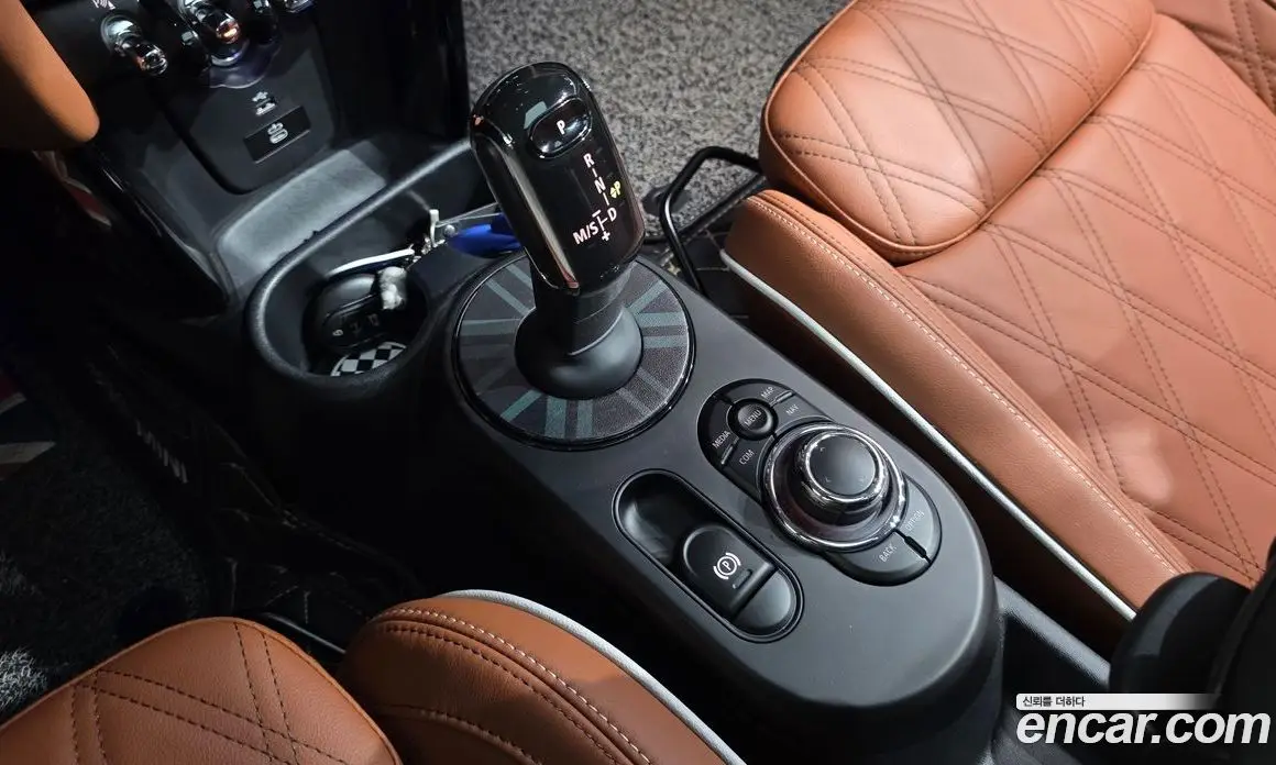 Mini Cooper 2024 2.0 автомат (гидро), фото 9