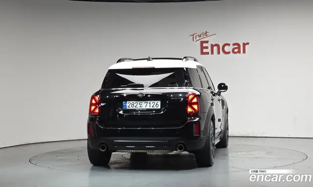 Mini Countryman 2023 2.0 автомат (гидро), миниатюра 3