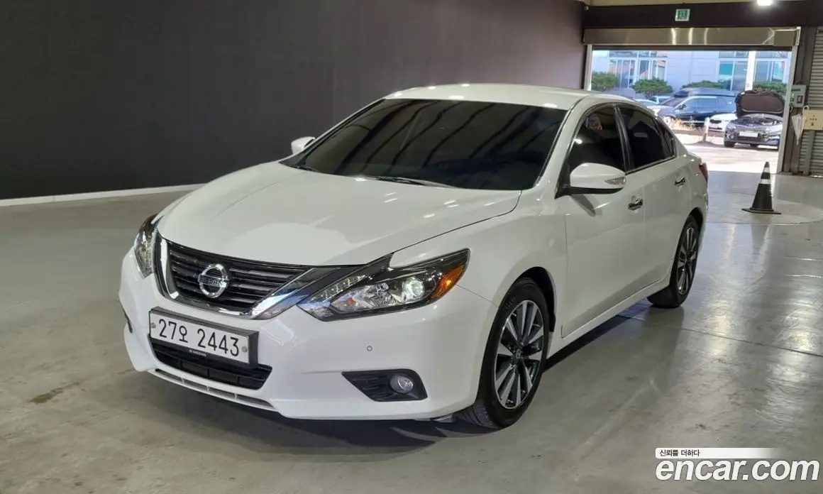 Nissan Altima 2016 2.5 автомат (гидро), фото 1 Nissan Altima 2016 2.5 автомат (гидро), фото 1