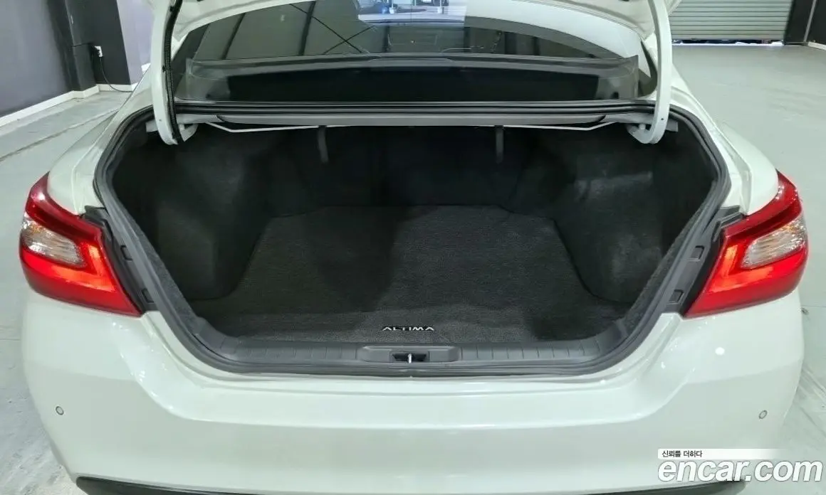 Nissan Altima 2016 2.5 автомат (гидро), фото 17 Nissan Altima 2016 2.5 автомат (гидро), фото 17