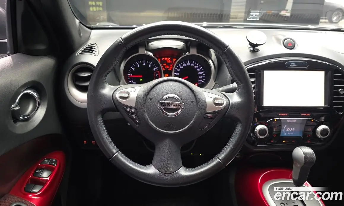 Nissan Juke 2015 1.6 автомат (гидро), фото 13 Nissan Juke 2015 1.6 автомат (гидро), фото 13