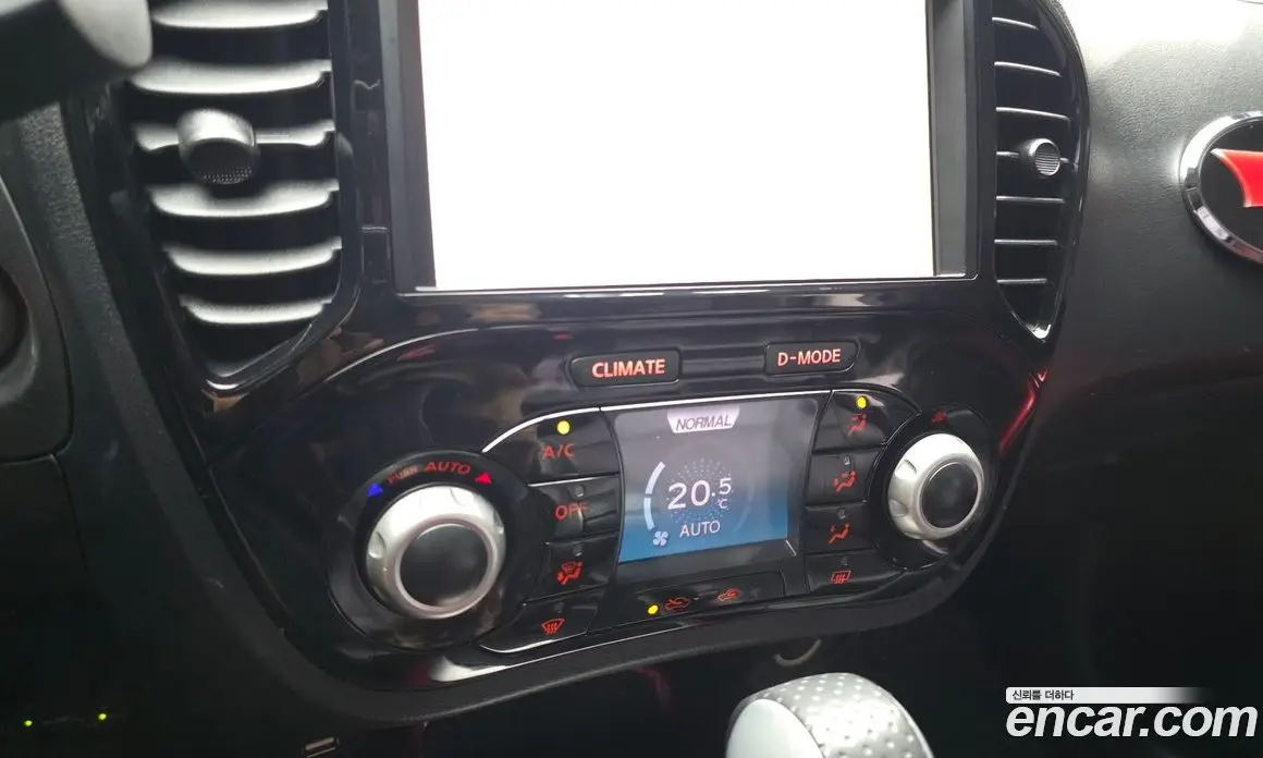 Nissan Juke 2015 1.6 автомат (гидро), фото 15 Nissan Juke 2015 1.6 автомат (гидро), фото 15