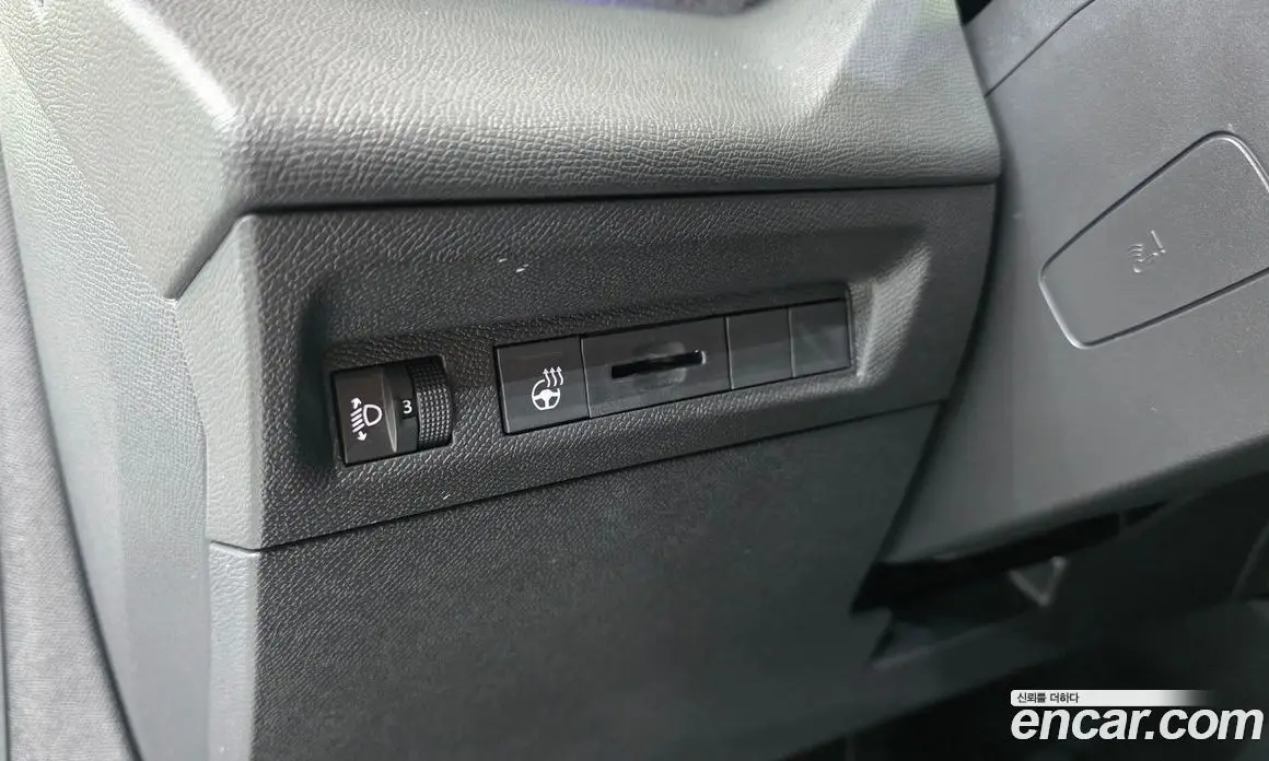 Peugeot 308 2023 1.5 автомат (гидро), фото 19 Peugeot 308 2023 1.5 автомат (гидро), фото 19